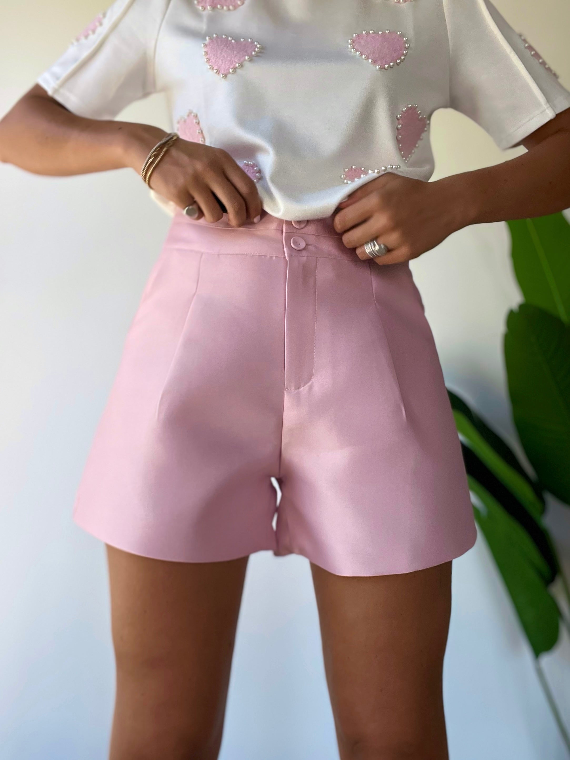 Shorts in raso rigido