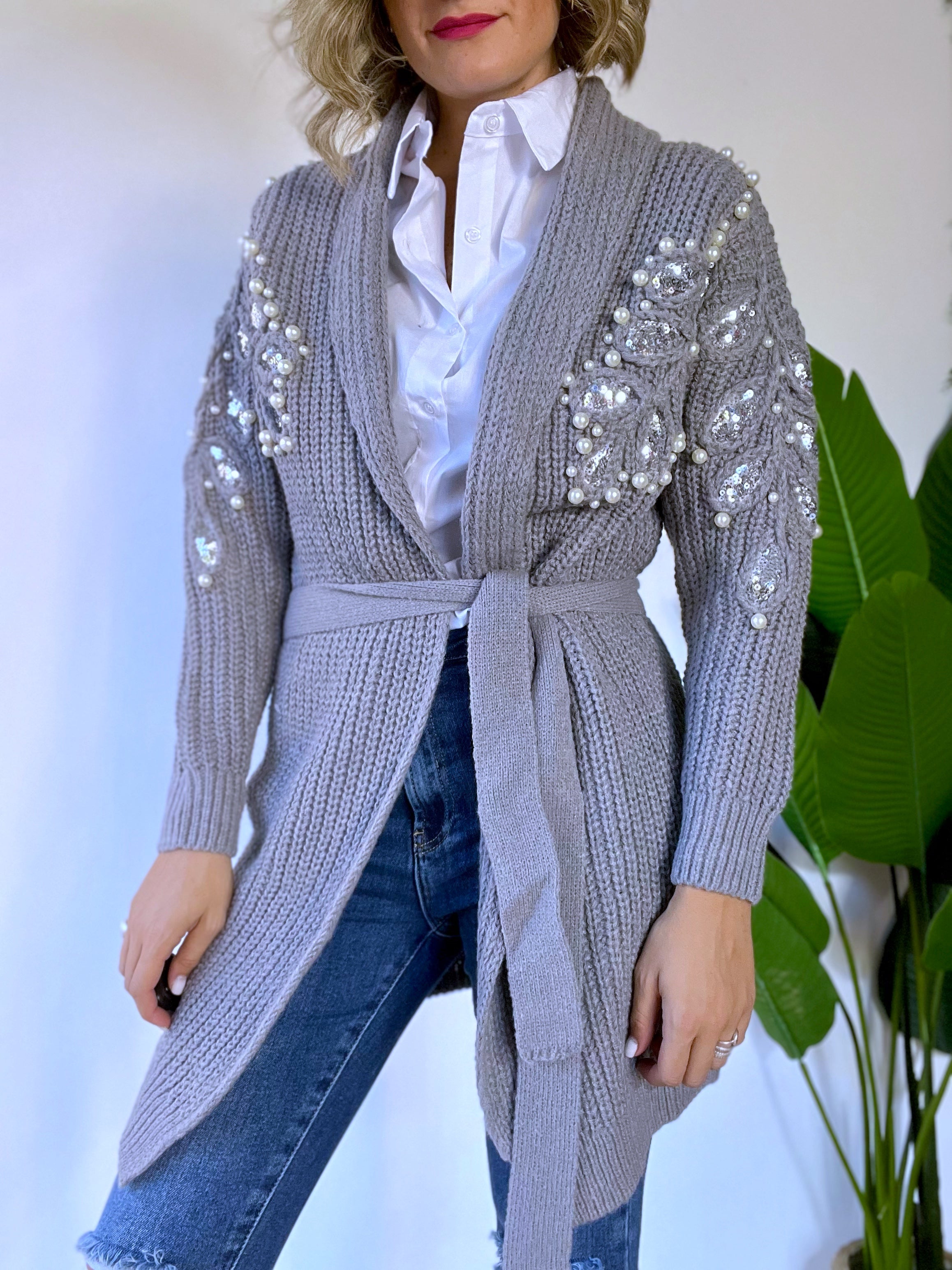 Cardigan lungo con applicazioni